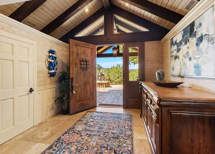 Holiday home Grand Estate With Pool, Tennis, Pickleball Court, 24 Guests Sedona